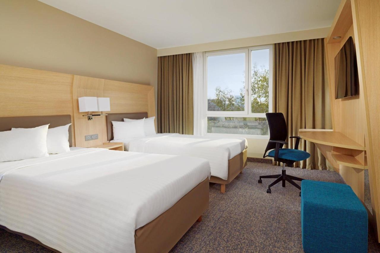 Hotel Courtyard By Marriott Paris La Defense West - Colombes Bois-Colombes Exterior foto